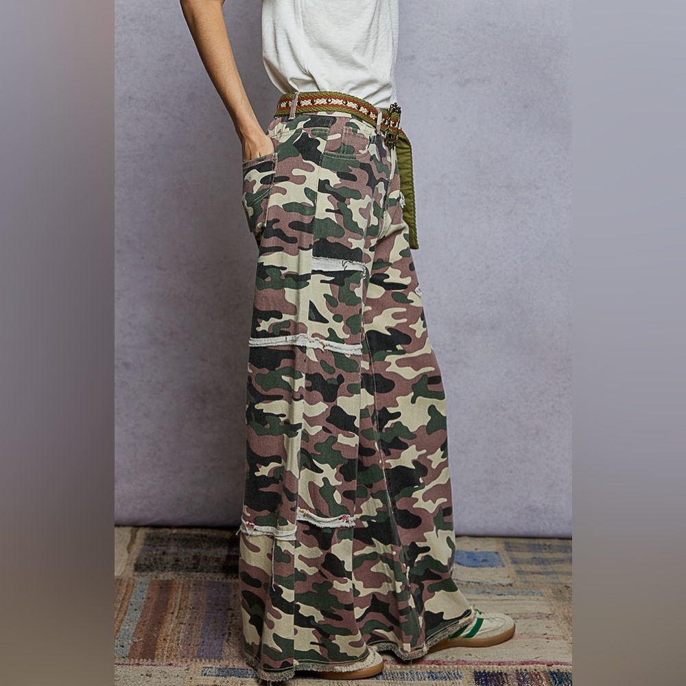 ⚡️ POL “ Studio Stitch ” Wide Leg Patch Pants | Olive Multi - Picture 5 of 7